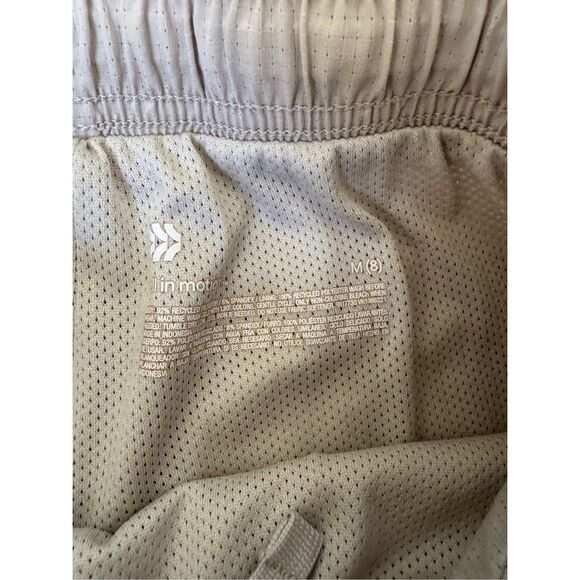 All in Motion M boys 8 sporty tech shorts bundle of 2 tan bronze copper cream pu - Picture 12 of 12